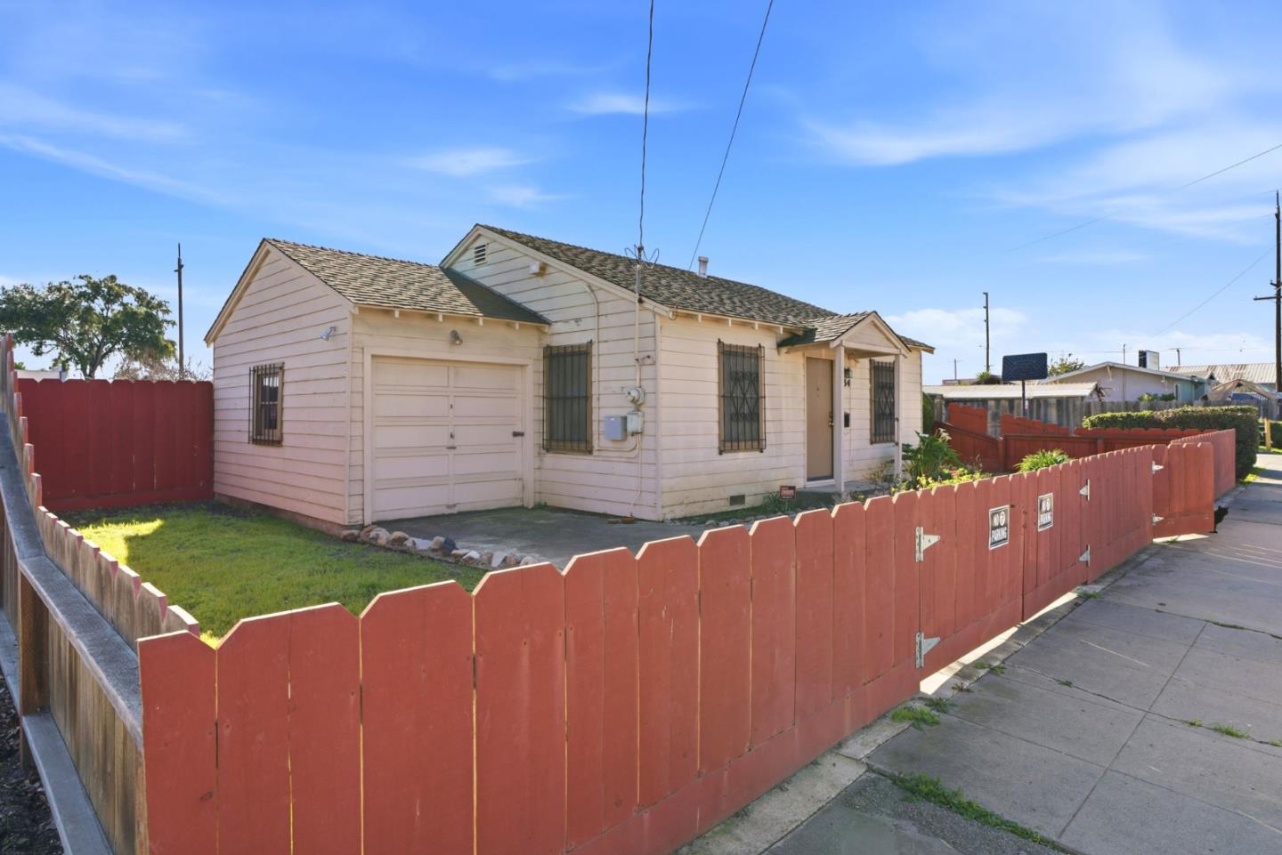 Detail Gallery Image 6 of 28 For 234 Cherry Dr, Salinas,  CA 93901 - 2 Beds | 1 Baths