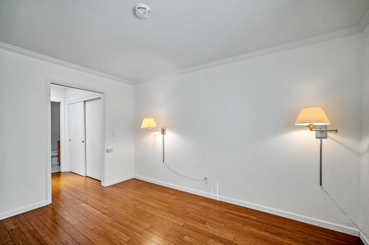 Detail Gallery Image 18 of 31 For 16 Hacienda Carmel, Carmel,  CA 93923 - 1 Beds | 1 Baths