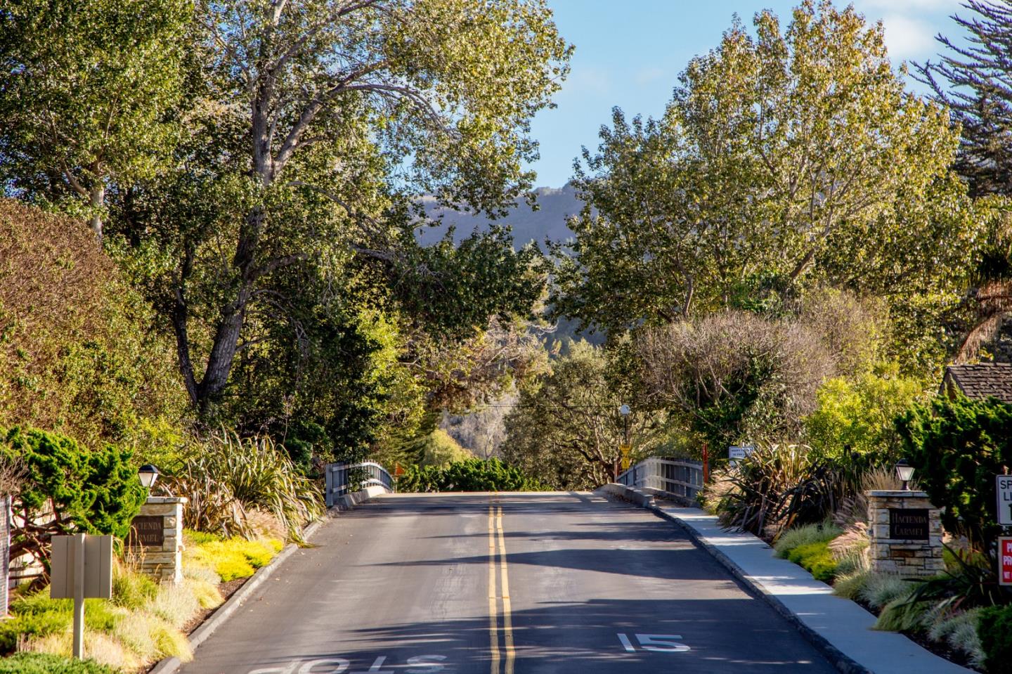 Detail Gallery Image 30 of 31 For 16 Hacienda Carmel, Carmel,  CA 93923 - 1 Beds | 1 Baths
