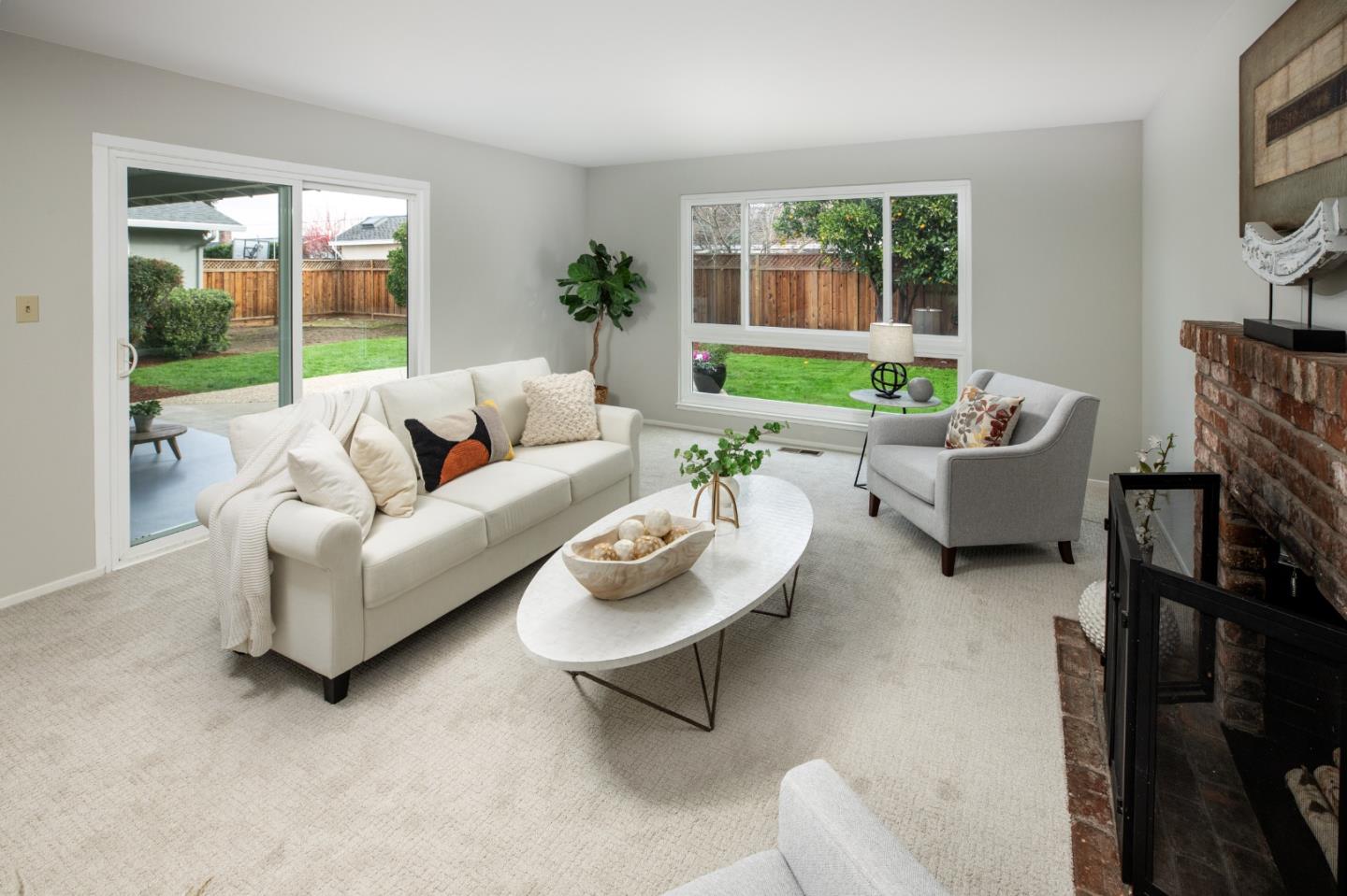 Detail Gallery Image 10 of 20 For 1933 Golden Way, Mountain View,  CA 94040 - 3 Beds | 2 Baths