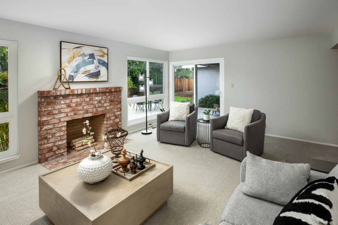 Detail Gallery Image 5 of 20 For 1933 Golden Way, Mountain View,  CA 94040 - 3 Beds | 2 Baths