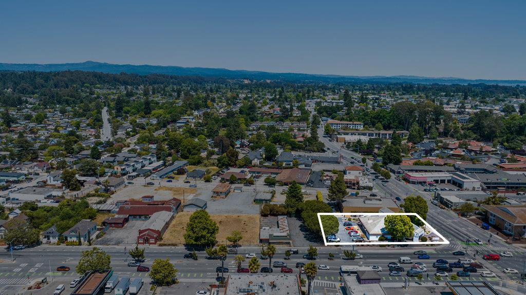 Detail Gallery Image 16 of 19 For 806 Ocean St, Santa Cruz,  CA 95060 - – Beds | – Baths