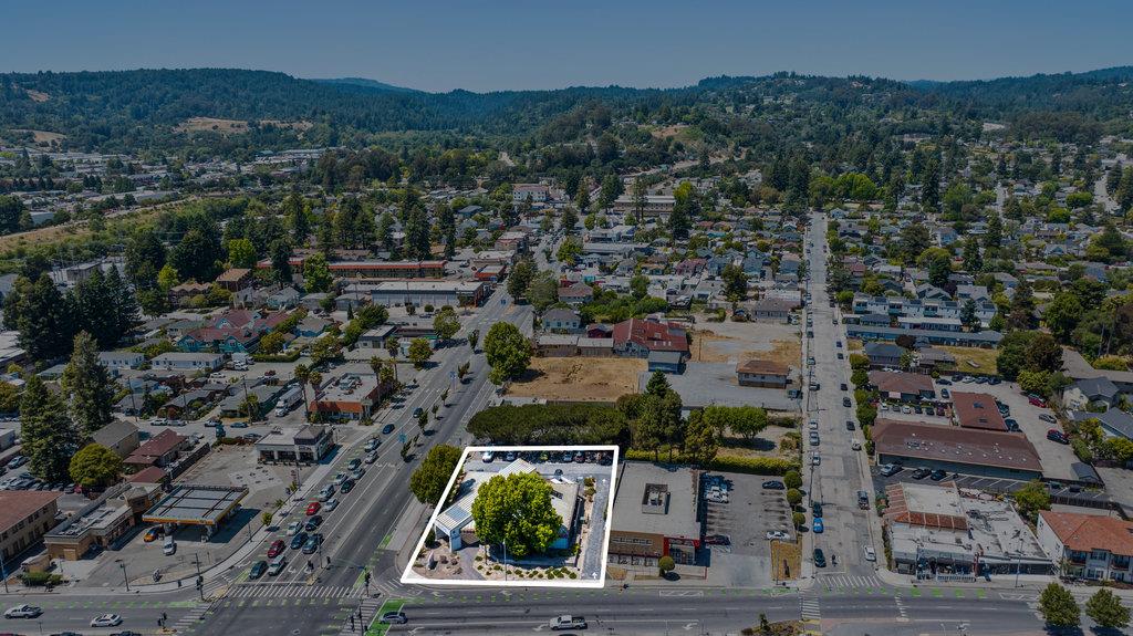 Detail Gallery Image 17 of 19 For 806 Ocean St, Santa Cruz,  CA 95060 - – Beds | – Baths