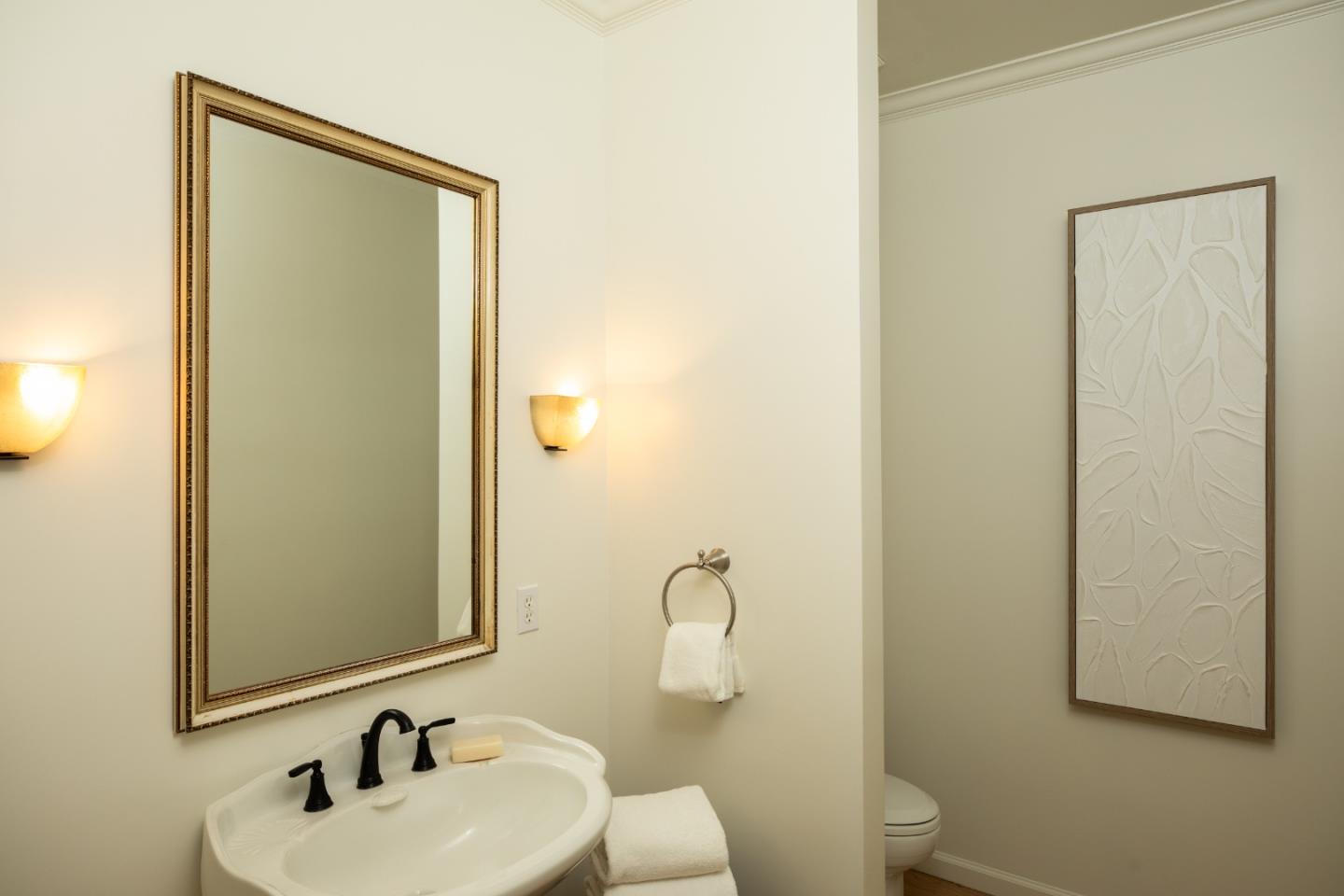 Detail Gallery Image 15 of 45 For 520 E Edith Ave, Los Altos,  CA 94022 - 5 Beds | 3/2 Baths