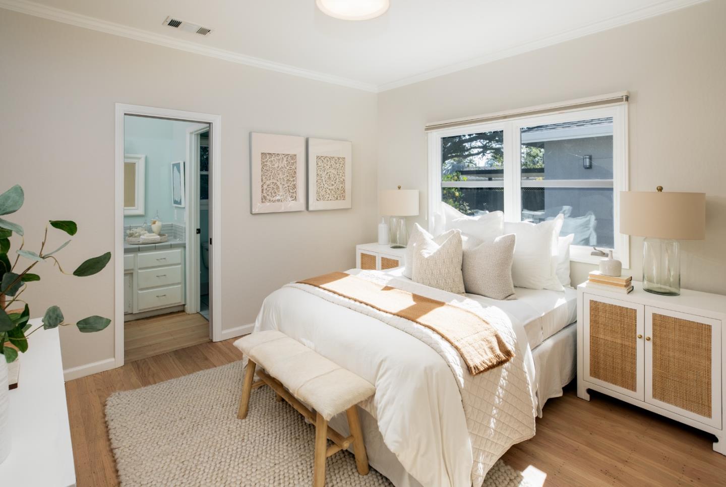 Detail Gallery Image 25 of 45 For 520 E Edith Ave, Los Altos,  CA 94022 - 5 Beds | 3/2 Baths