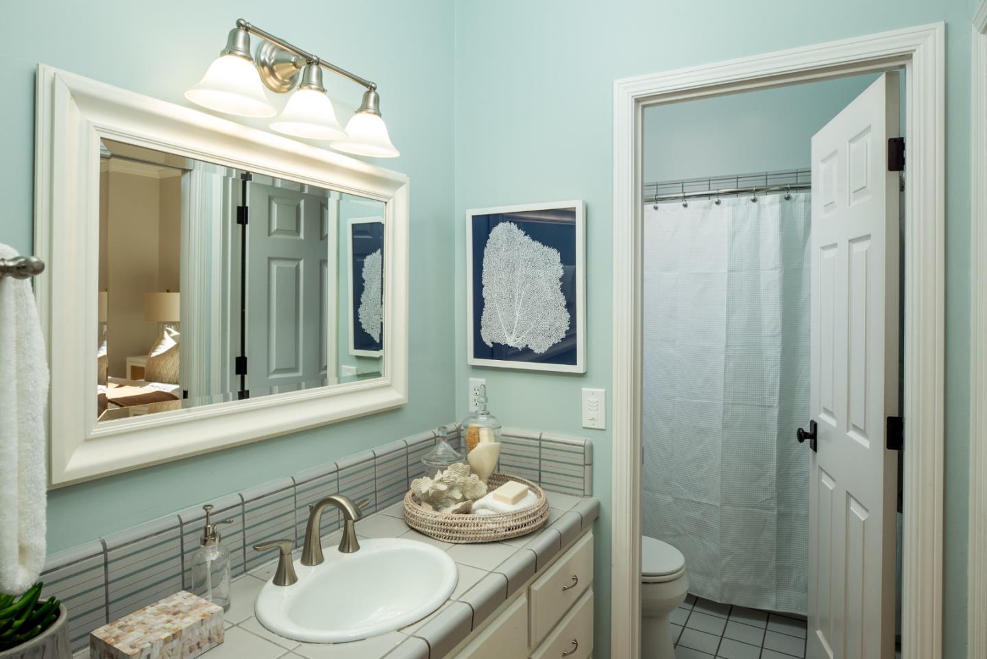 Detail Gallery Image 26 of 45 For 520 E Edith Ave, Los Altos,  CA 94022 - 5 Beds | 3/2 Baths