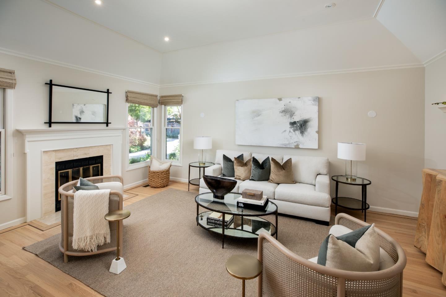 Detail Gallery Image 5 of 45 For 520 E Edith Ave, Los Altos,  CA 94022 - 5 Beds | 3/2 Baths