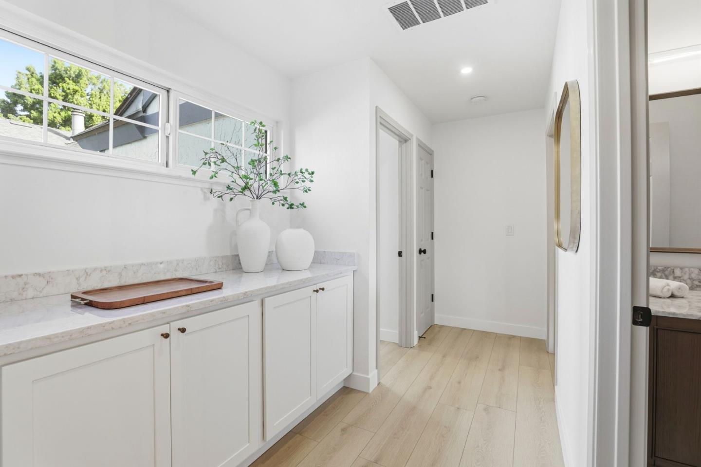 Detail Gallery Image 13 of 28 For 722 Duncanville Ct, Campbell,  CA 95008 - 2 Beds | 2/1 Baths