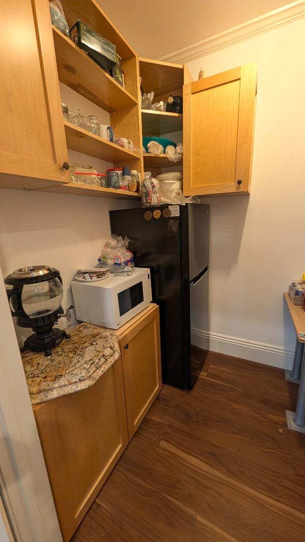 Detail Gallery Image 6 of 8 For 14598 Big Basin Way #B,  Saratoga,  CA 95070 - – Beds | – Baths