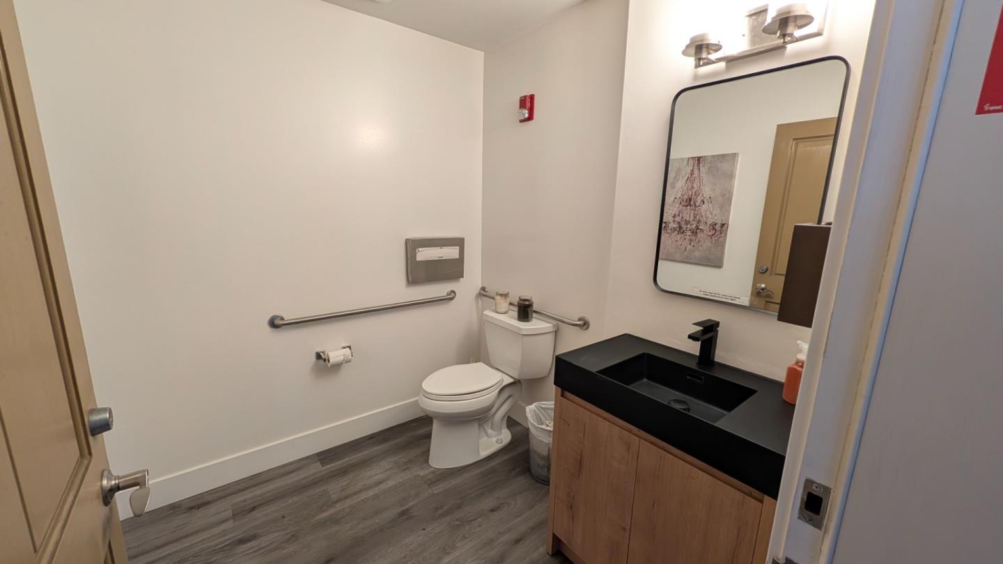 Detail Gallery Image 9 of 11 For 14598 Big Basin Way a,  Saratoga,  CA 95070 - – Beds | – Baths