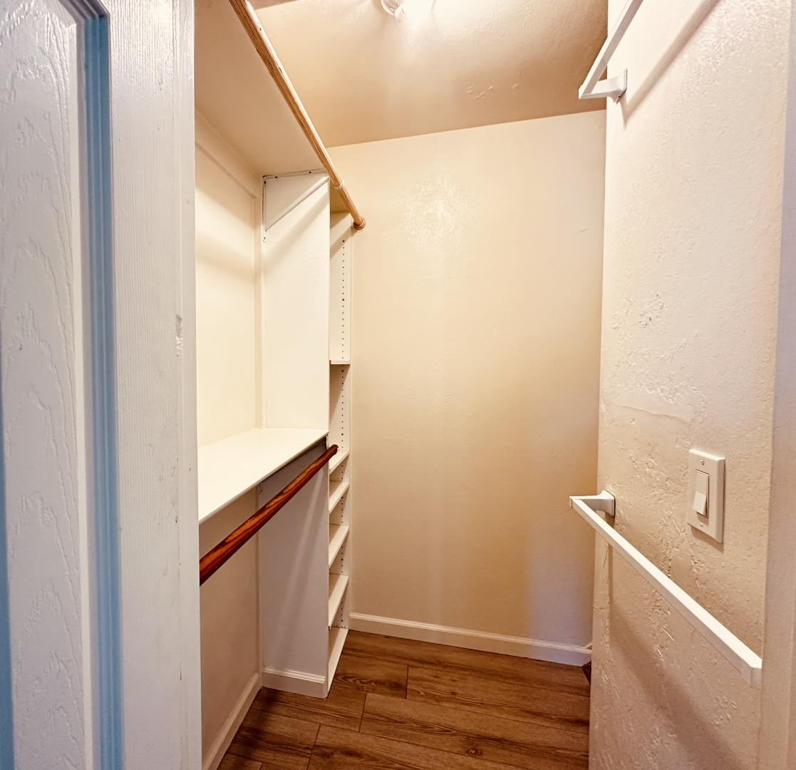 Detail Gallery Image 12 of 22 For 922 Ponselle Ln #3,  Capitola,  CA 95010 - 2 Beds | 1 Baths