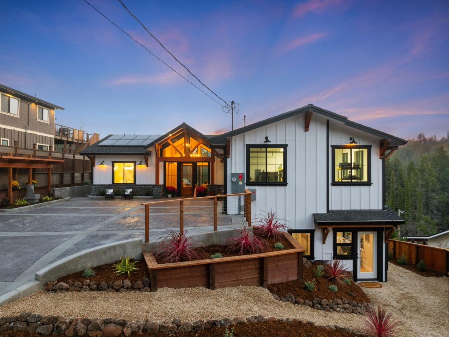 Detail Gallery Image 2 of 99 For 230 Fern Rock Way, Boulder Creek,  CA 95006 - 5 Beds | 4 Baths