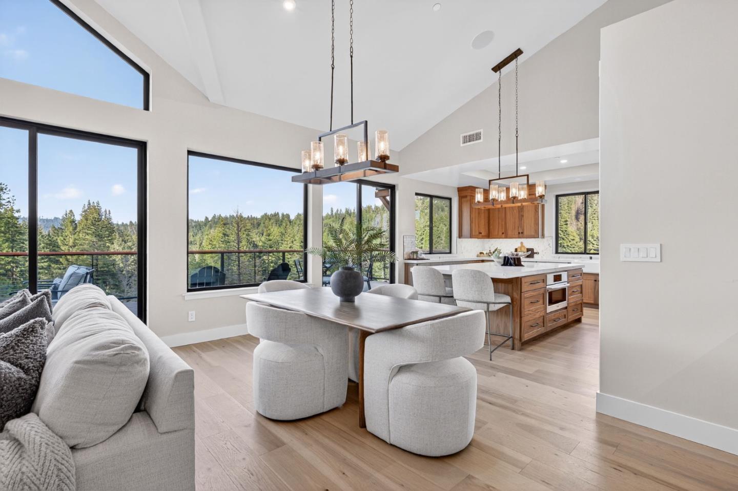 Detail Gallery Image 28 of 99 For 230 Fern Rock Way, Boulder Creek,  CA 95006 - 5 Beds | 4 Baths