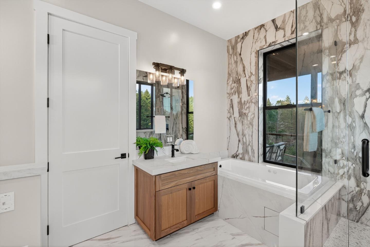 Detail Gallery Image 78 of 99 For 230 Fern Rock Way, Boulder Creek,  CA 95006 - 5 Beds | 4 Baths