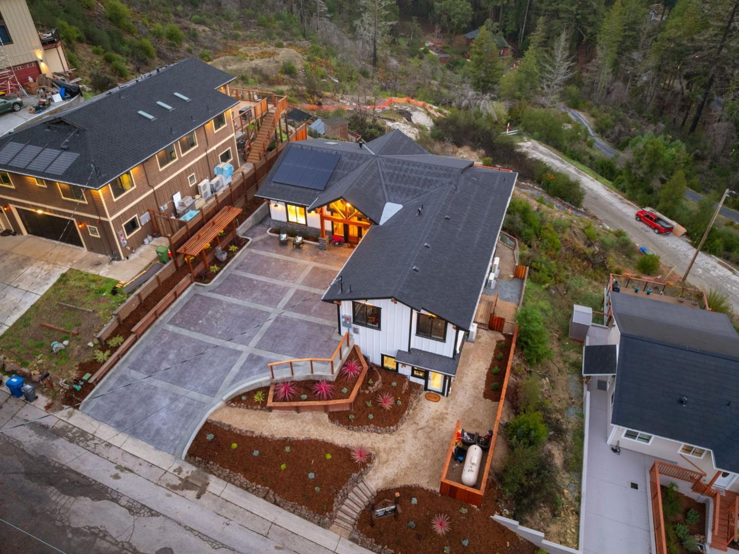 Detail Gallery Image 8 of 99 For 230 Fern Rock Way, Boulder Creek,  CA 95006 - 5 Beds | 4 Baths