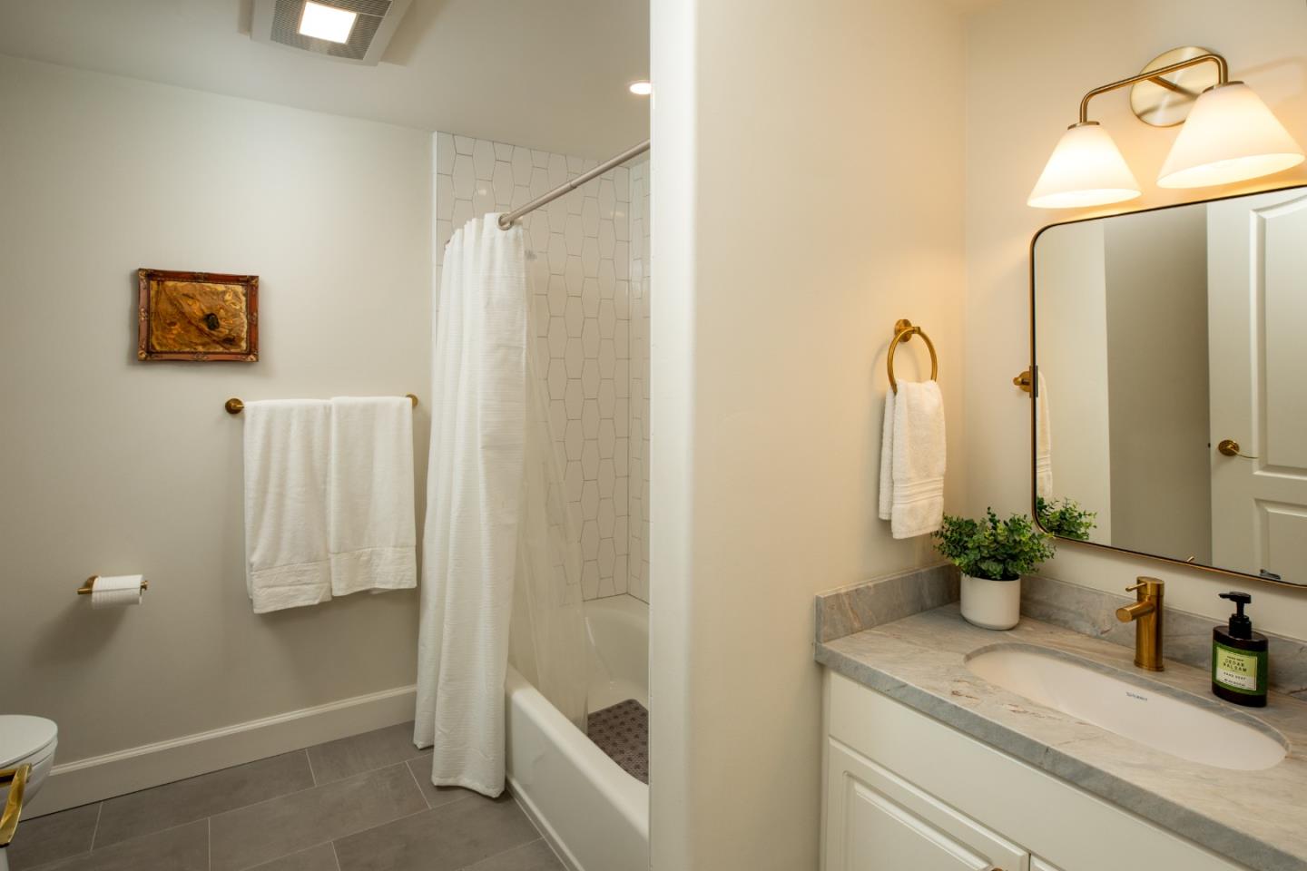 Photo #6: ML82032677 Listing: Photo #6