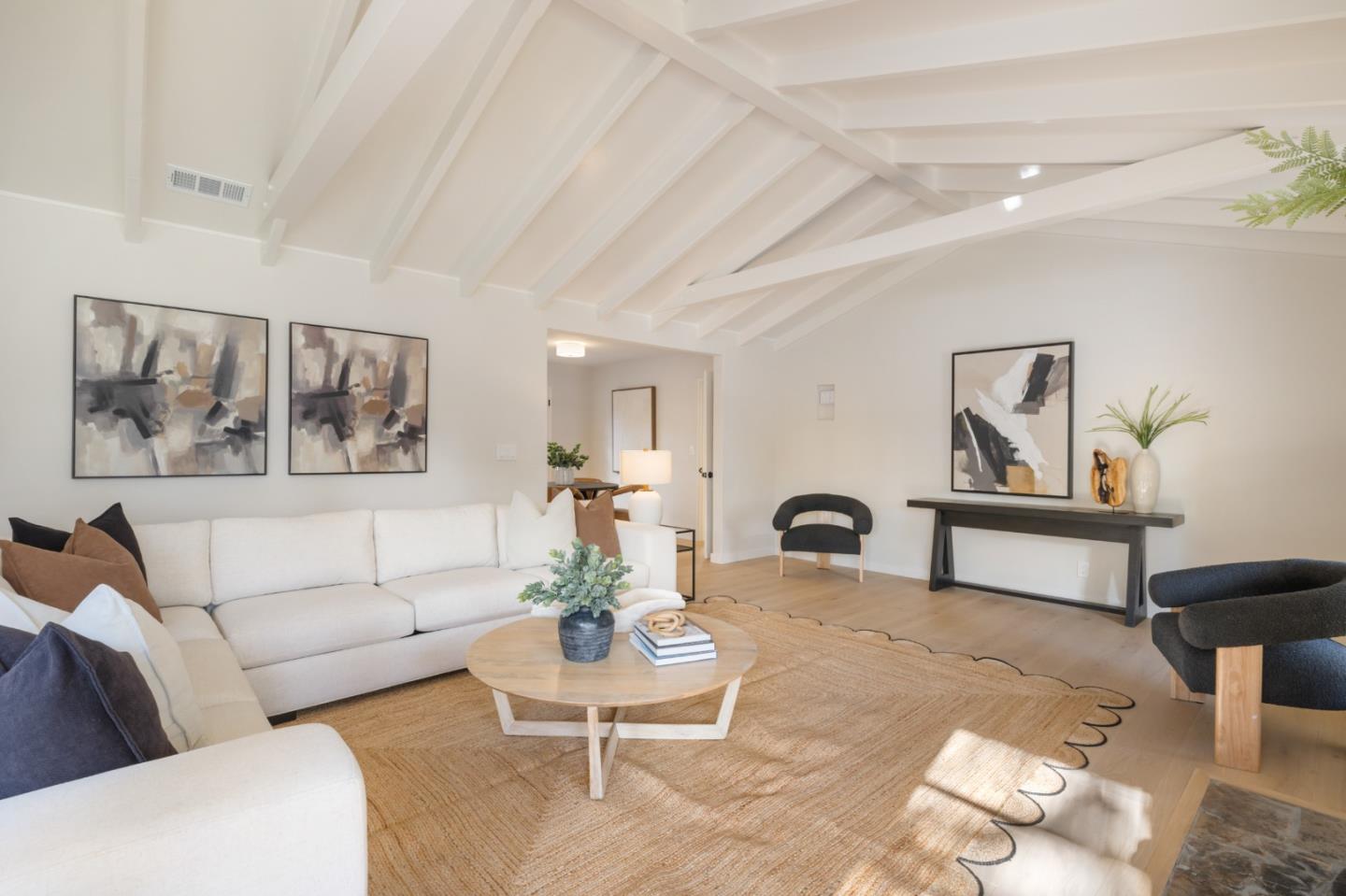 Detail Gallery Image 5 of 27 For 564 Orange Ave, Los Altos,  CA 94022 - 3 Beds | 2 Baths