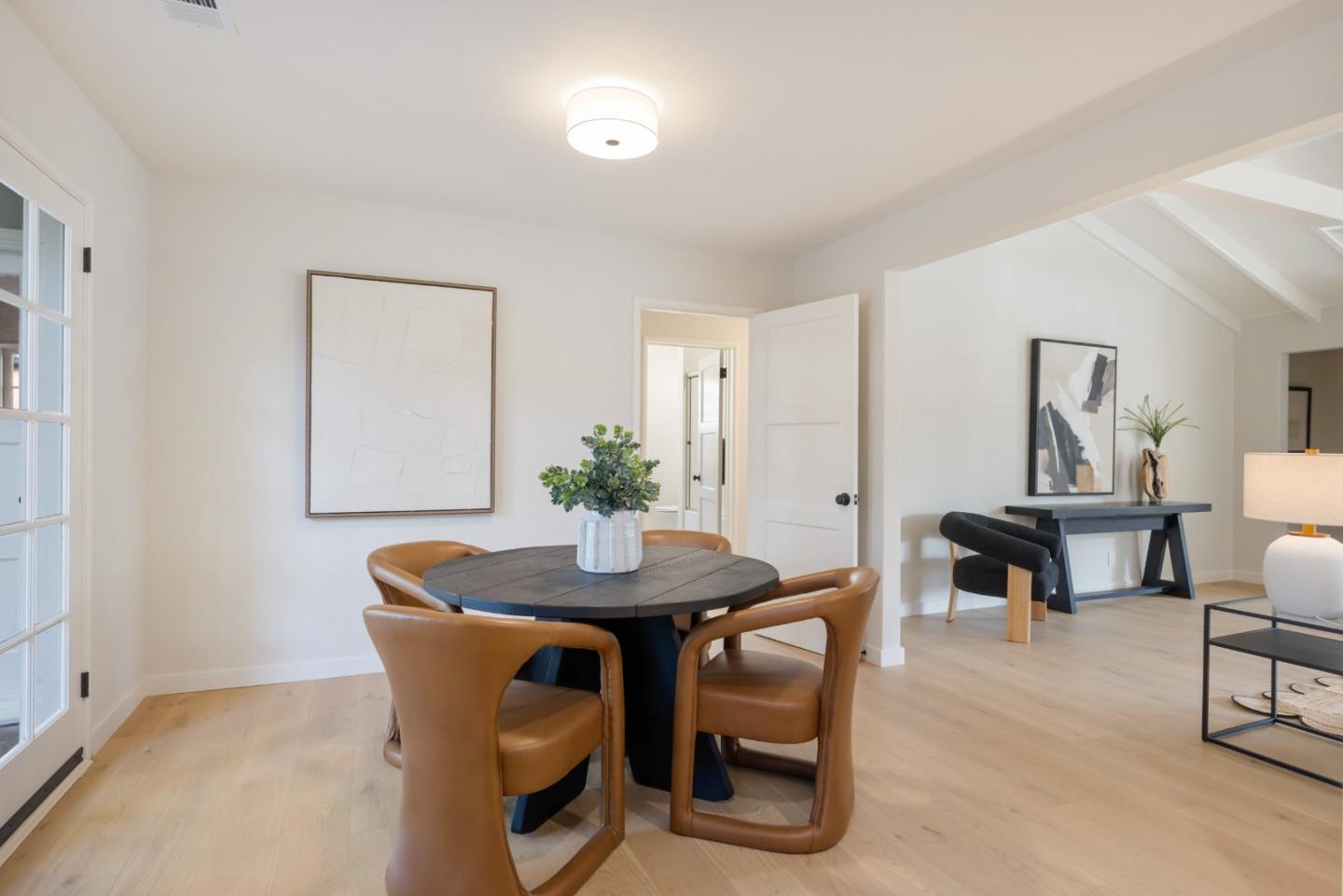 Detail Gallery Image 7 of 27 For 564 Orange Ave, Los Altos,  CA 94022 - 3 Beds | 2 Baths