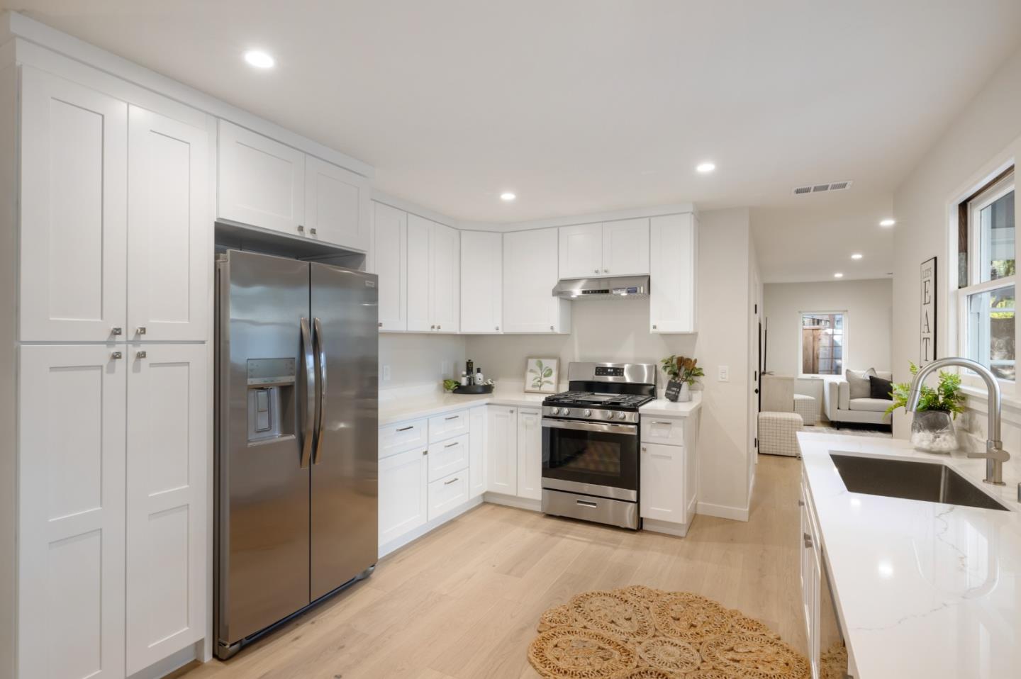 Detail Gallery Image 9 of 27 For 564 Orange Ave, Los Altos,  CA 94022 - 3 Beds | 2 Baths