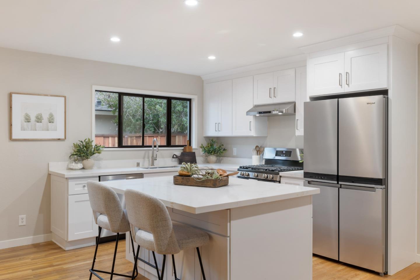 Detail Gallery Image 10 of 27 For 4119 Park Blvd, Palo Alto,  CA 94306 - 3 Beds | 2 Baths