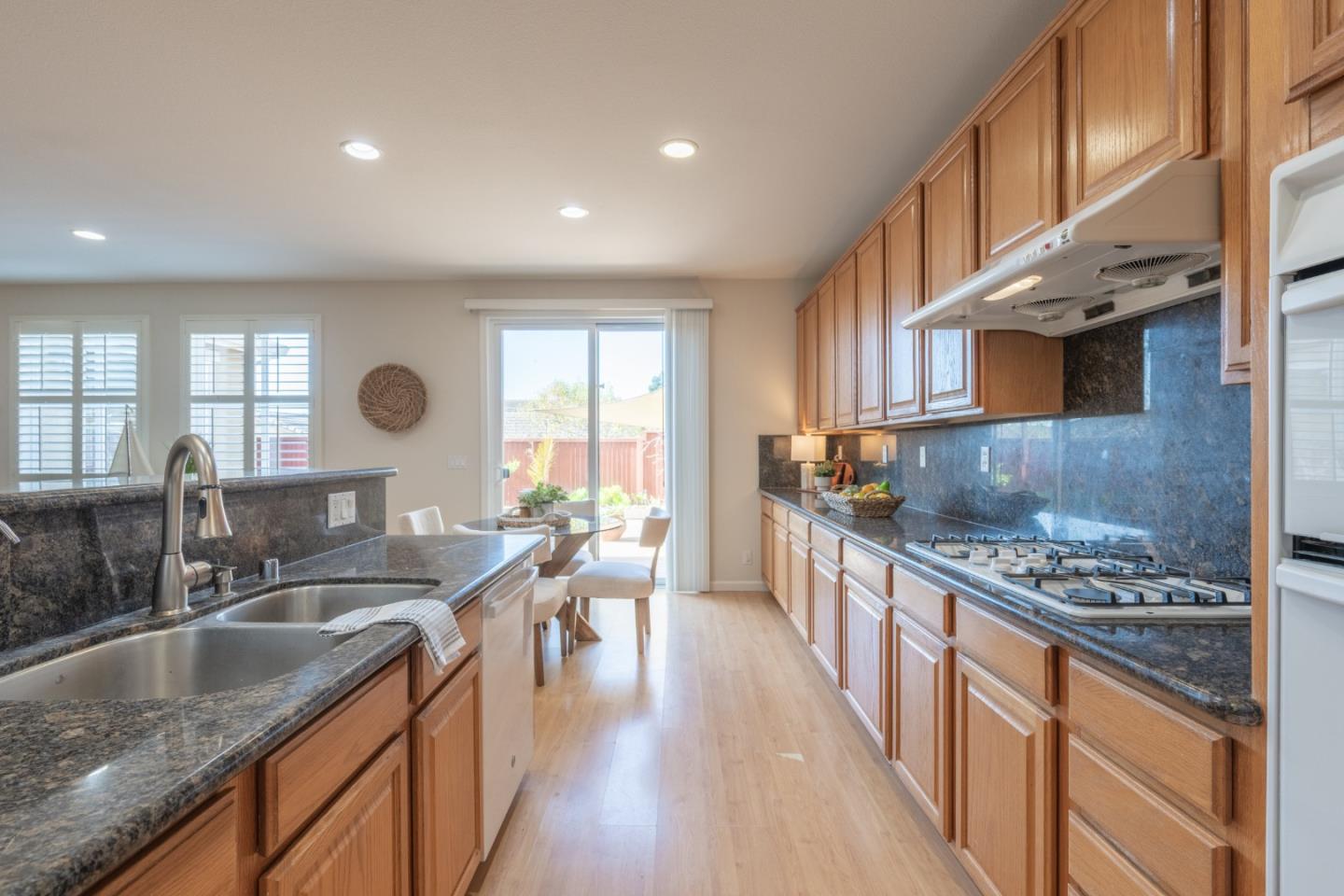 Detail Gallery Image 13 of 30 For 4750 Sea Crest Dr, Seaside,  CA 93955 - 4 Beds | 2/1 Baths