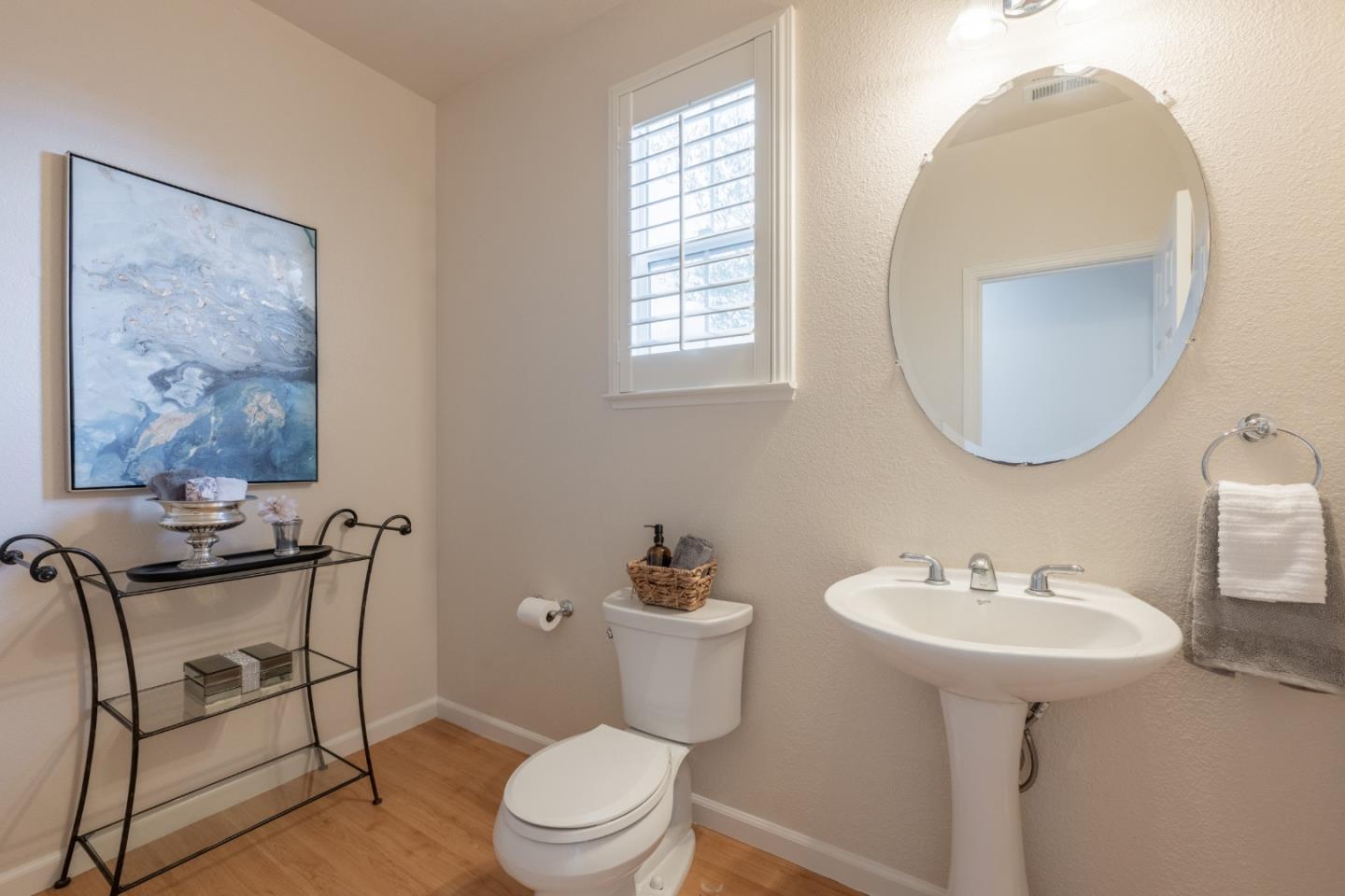 Detail Gallery Image 19 of 30 For 4750 Sea Crest Dr, Seaside,  CA 93955 - 4 Beds | 2/1 Baths