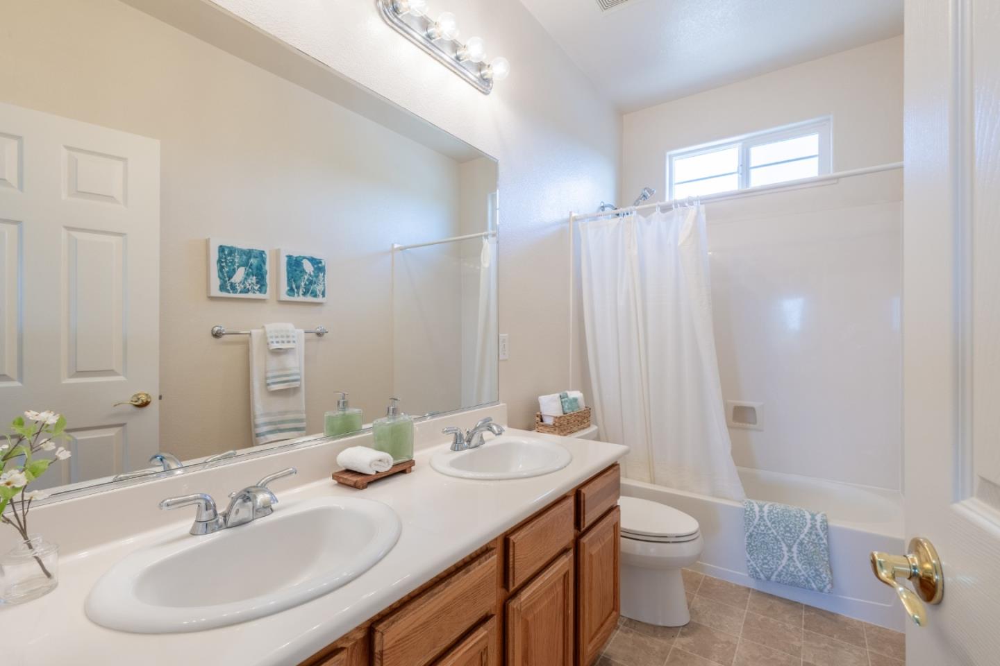 Detail Gallery Image 27 of 30 For 4750 Sea Crest Dr, Seaside,  CA 93955 - 4 Beds | 2/1 Baths