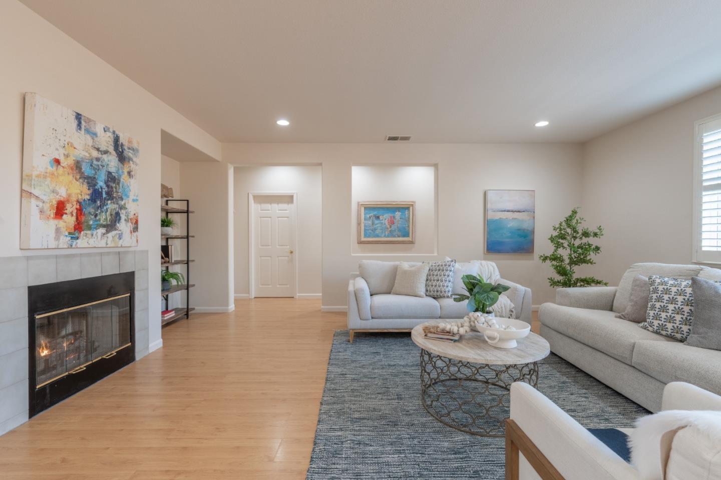 Detail Gallery Image 8 of 30 For 4750 Sea Crest Dr, Seaside,  CA 93955 - 4 Beds | 2/1 Baths