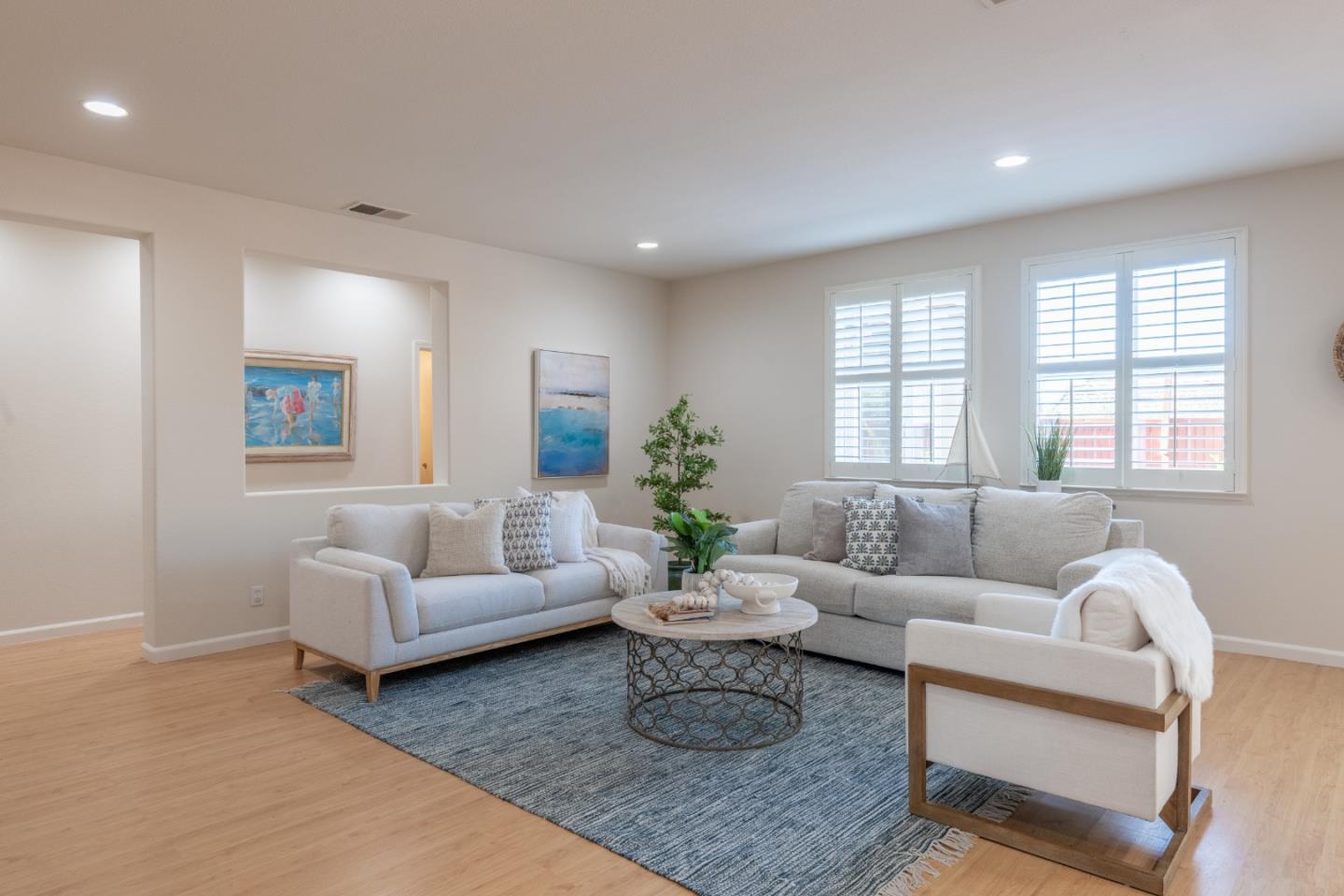 Detail Gallery Image 9 of 30 For 4750 Sea Crest Dr, Seaside,  CA 93955 - 4 Beds | 2/1 Baths