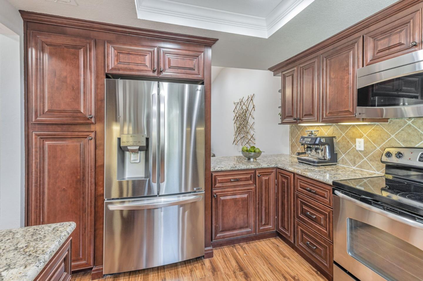 Detail Gallery Image 11 of 29 For 1108 Holly Oak Cir, San Jose,  CA 95120 - 2 Beds | 2 Baths