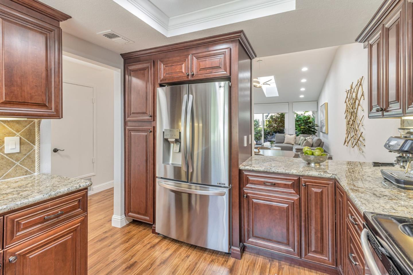 Detail Gallery Image 13 of 29 For 1108 Holly Oak Cir, San Jose,  CA 95120 - 2 Beds | 2 Baths