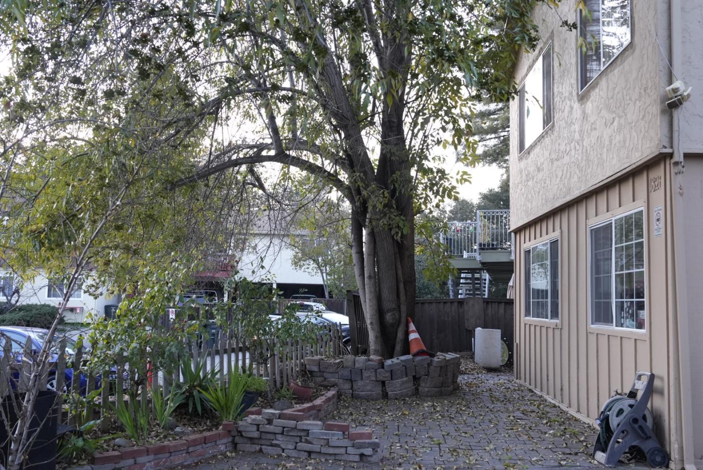 Detail Gallery Image 4 of 9 For 1826 Higdon Ave, Mountain View,  CA 94041 - – Beds | – Baths