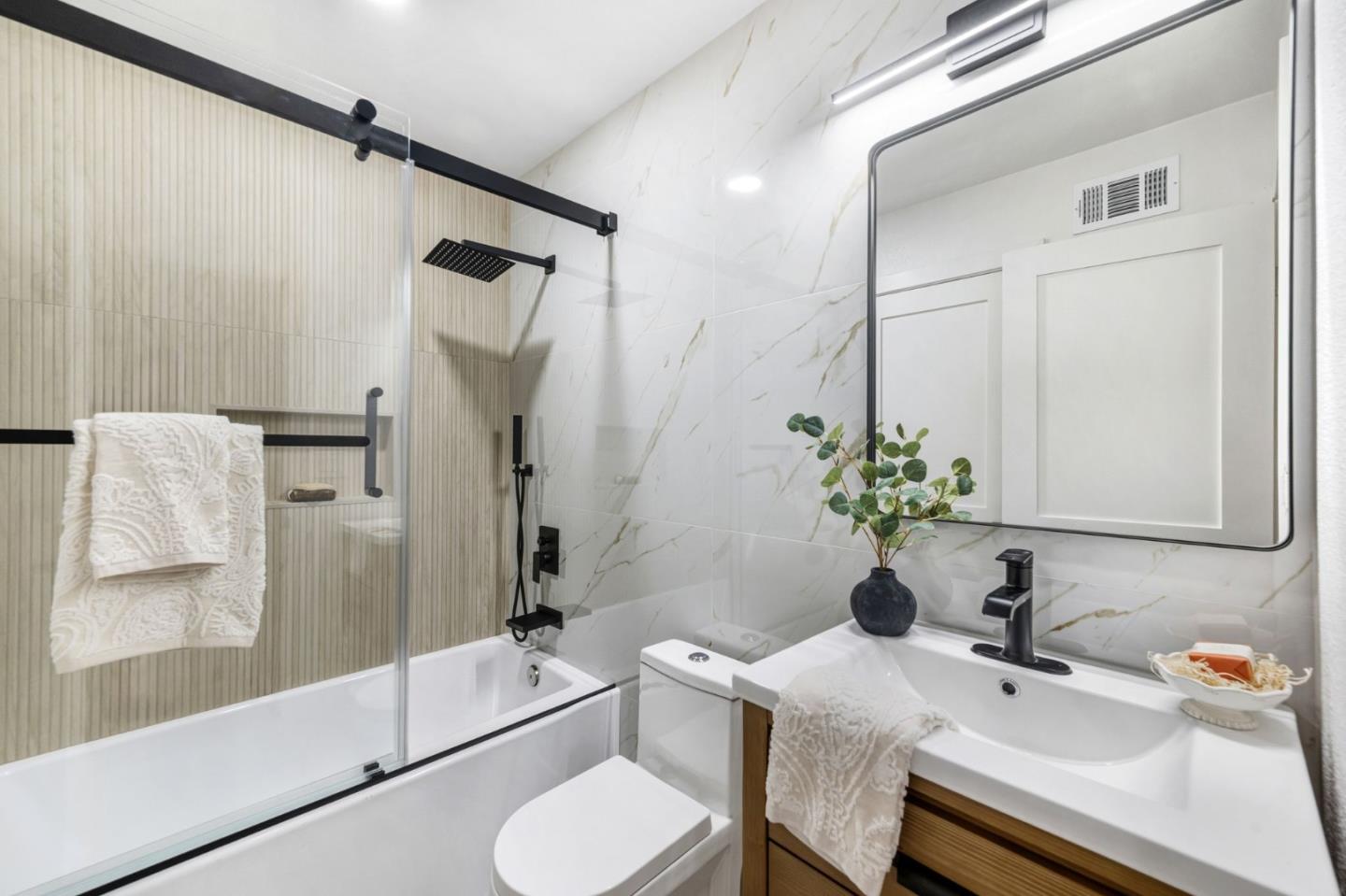 Photo #23: ML82032687 Listing: Photo #23