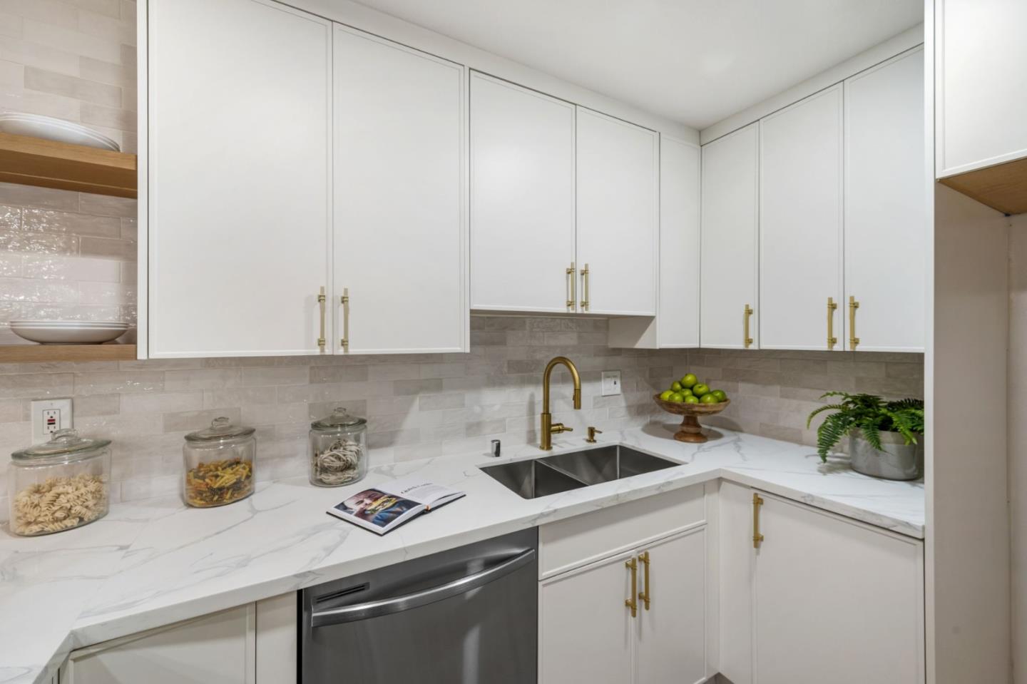 Photo #7: ML82032687 Listing: Photo #7