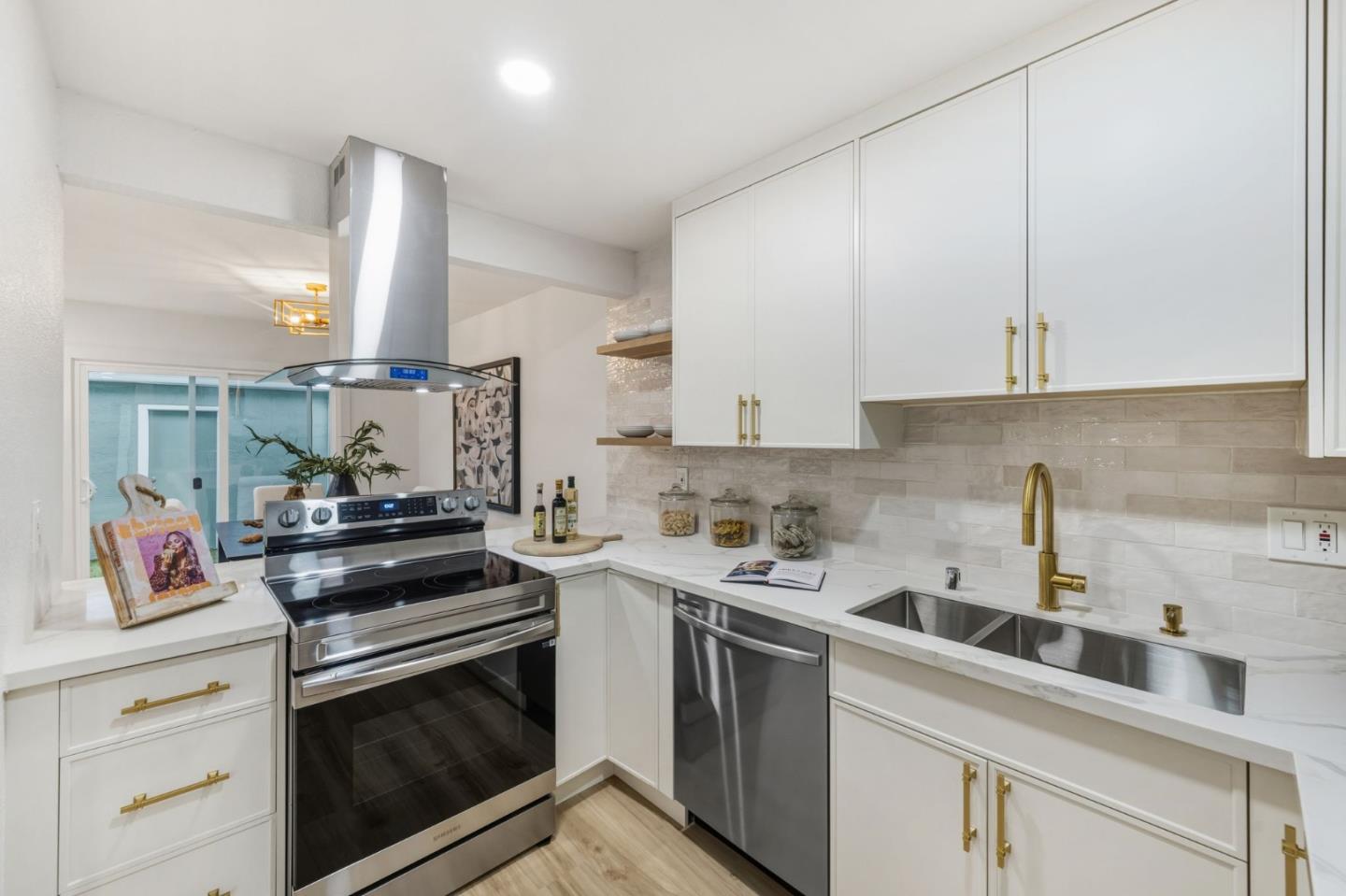 Photo #8: ML82032687 Listing: Photo #8