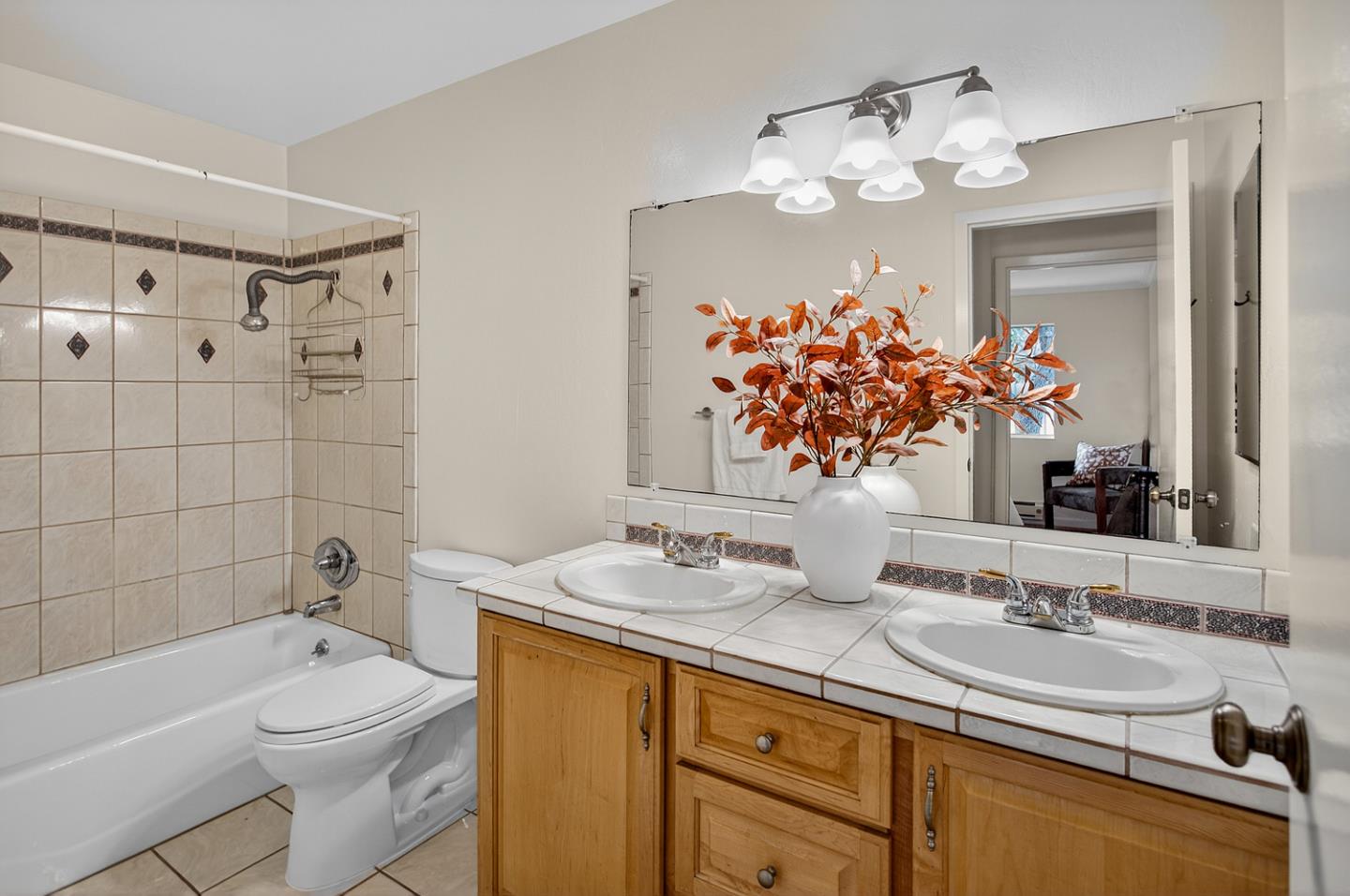 Photo #12: ML82032688 Listing: Photo #12