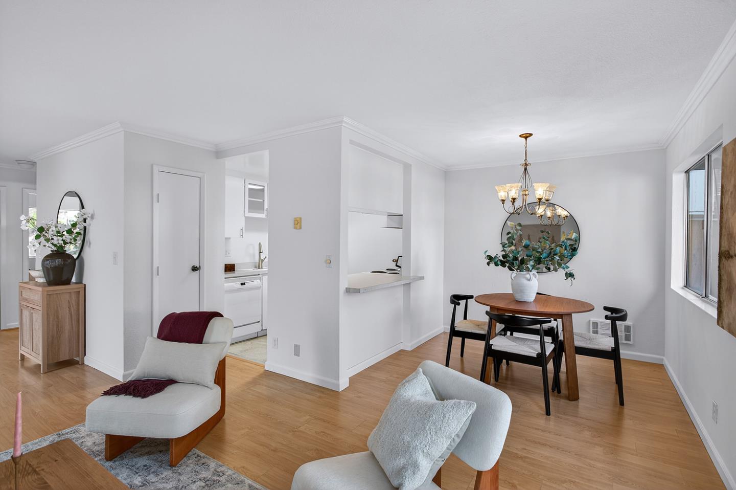 Photo #4: ML82032688 Listing: Photo #4