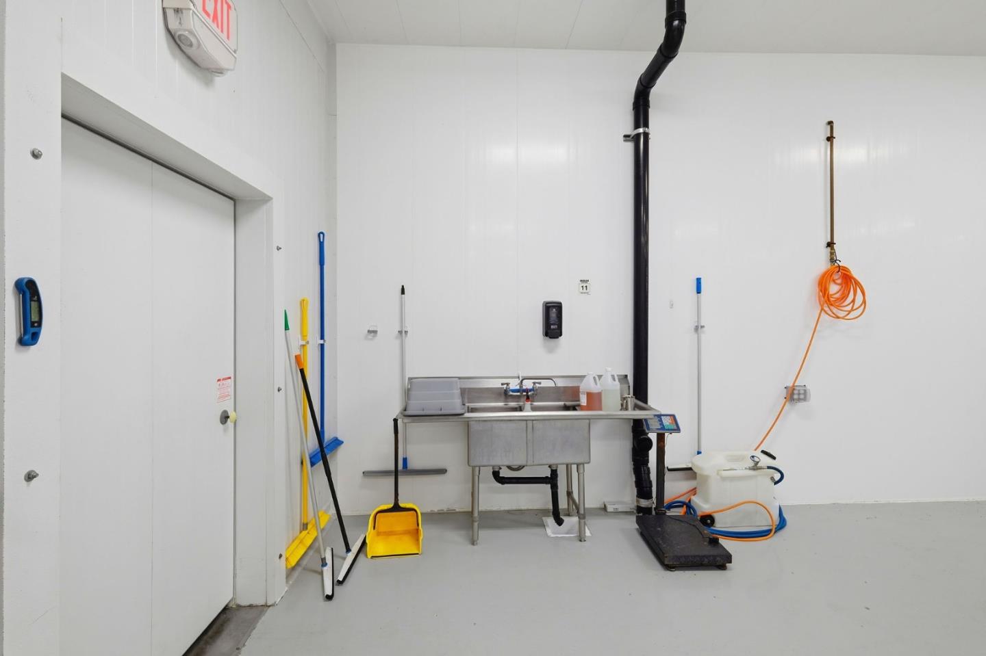 Detail Gallery Image 30 of 40 For 1035 17th Ave, Santa Cruz,  CA 95062 - – Beds | – Baths