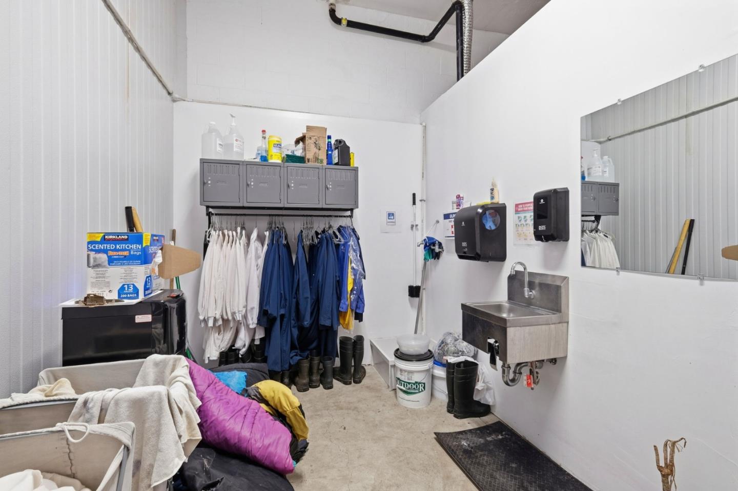 Detail Gallery Image 31 of 40 For 1035 17th Ave, Santa Cruz,  CA 95062 - – Beds | – Baths