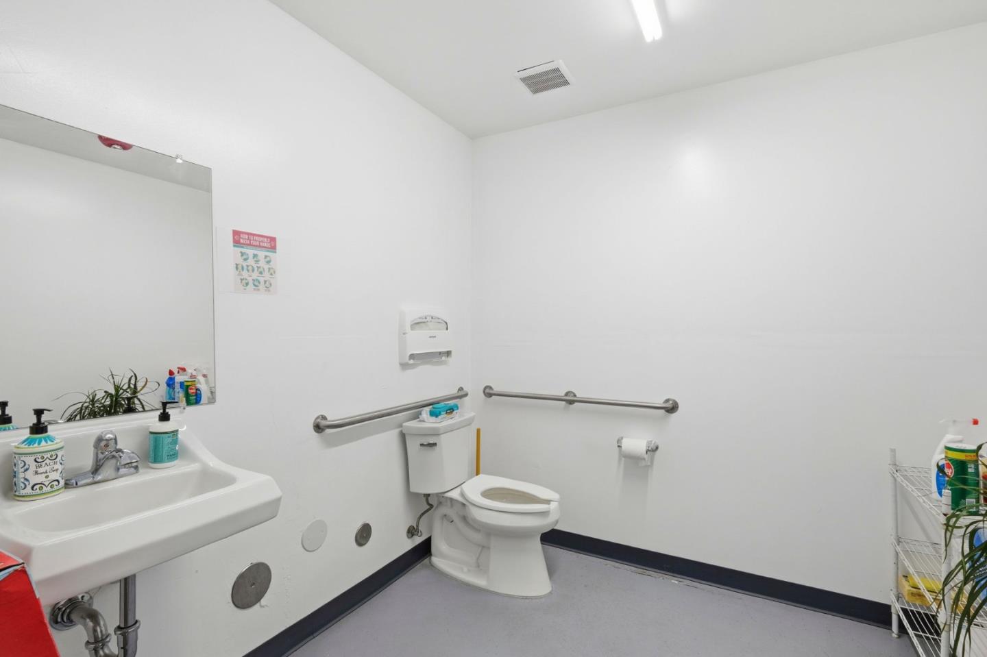 Detail Gallery Image 32 of 40 For 1035 17th Ave, Santa Cruz,  CA 95062 - – Beds | – Baths