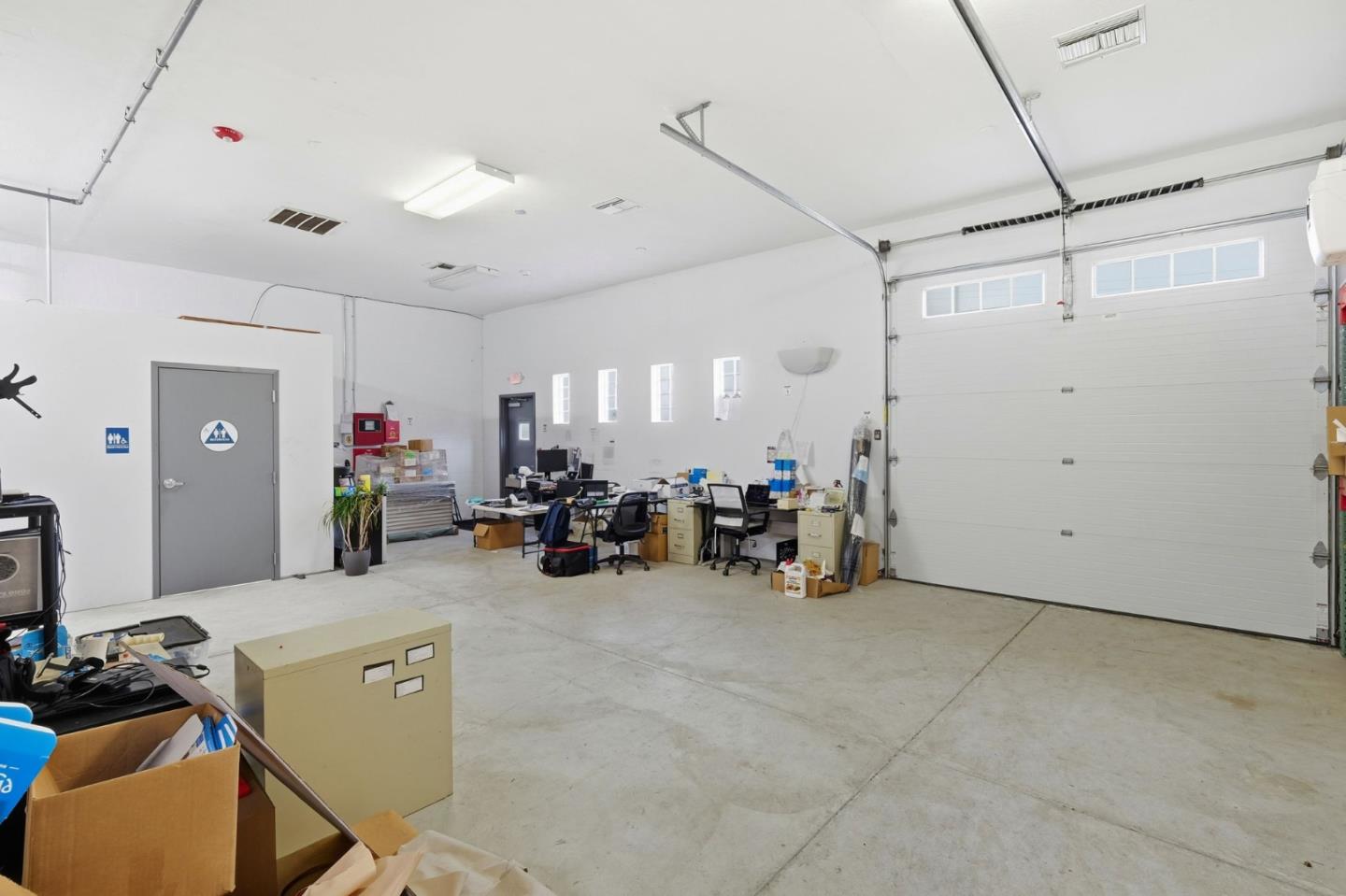 Detail Gallery Image 6 of 40 For 1035 17th Ave, Santa Cruz,  CA 95062 - – Beds | – Baths