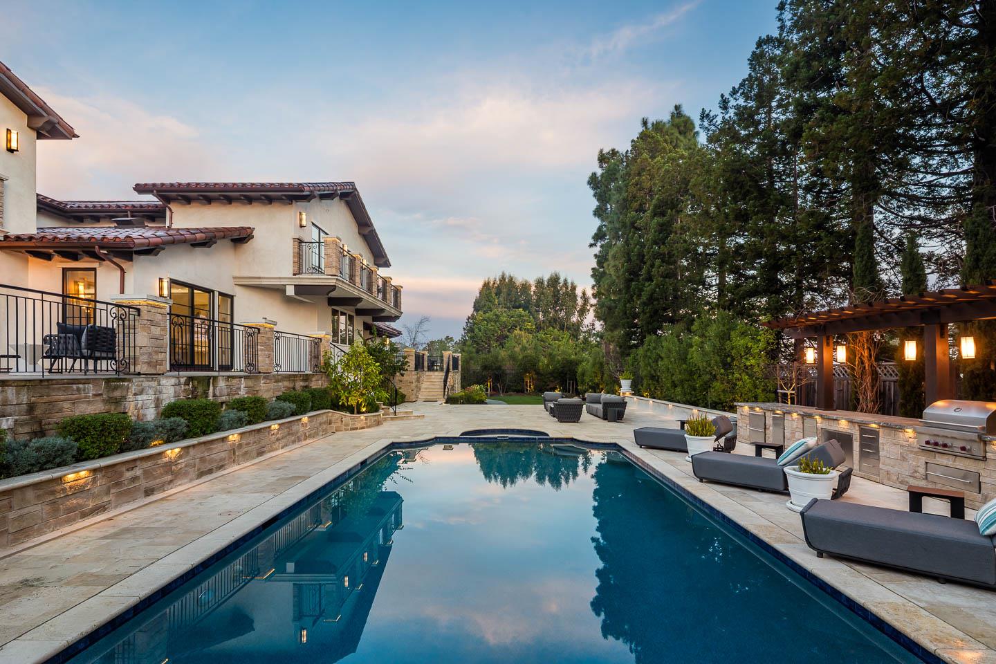 Detail Gallery Image 15 of 15 For 2950 Churchill Dr, Hillsborough,  CA 94010 - 6 Beds | 6/1 Baths