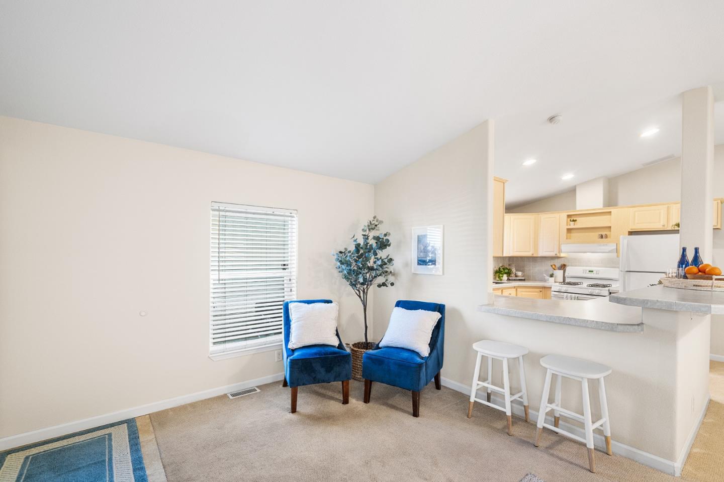 Detail Gallery Image 13 of 39 For 998 38th Ave #9,  Santa Cruz,  CA 95062 - 2 Beds | 2 Baths