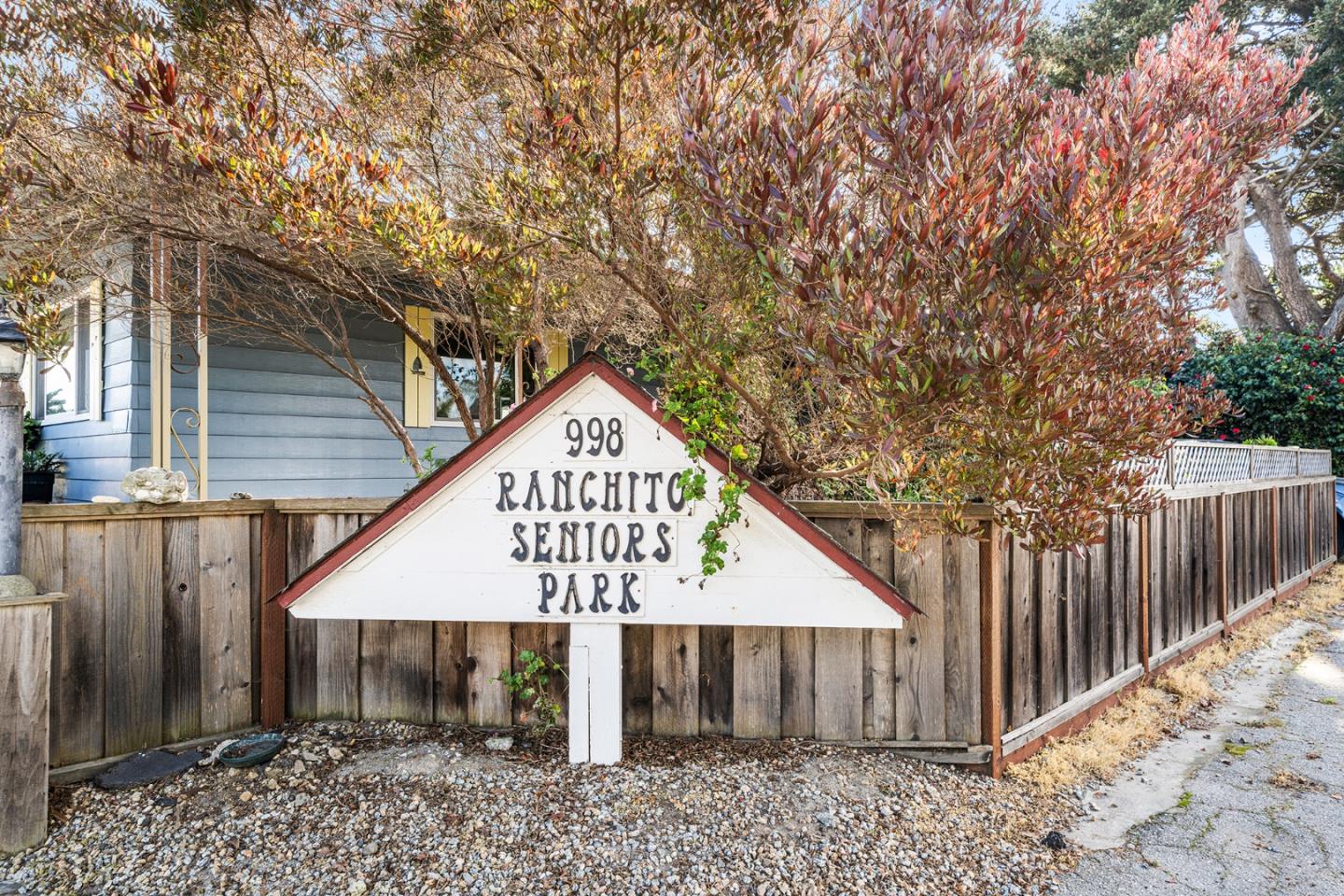 Detail Gallery Image 3 of 39 For 998 38th Ave #9,  Santa Cruz,  CA 95062 - 2 Beds | 2 Baths