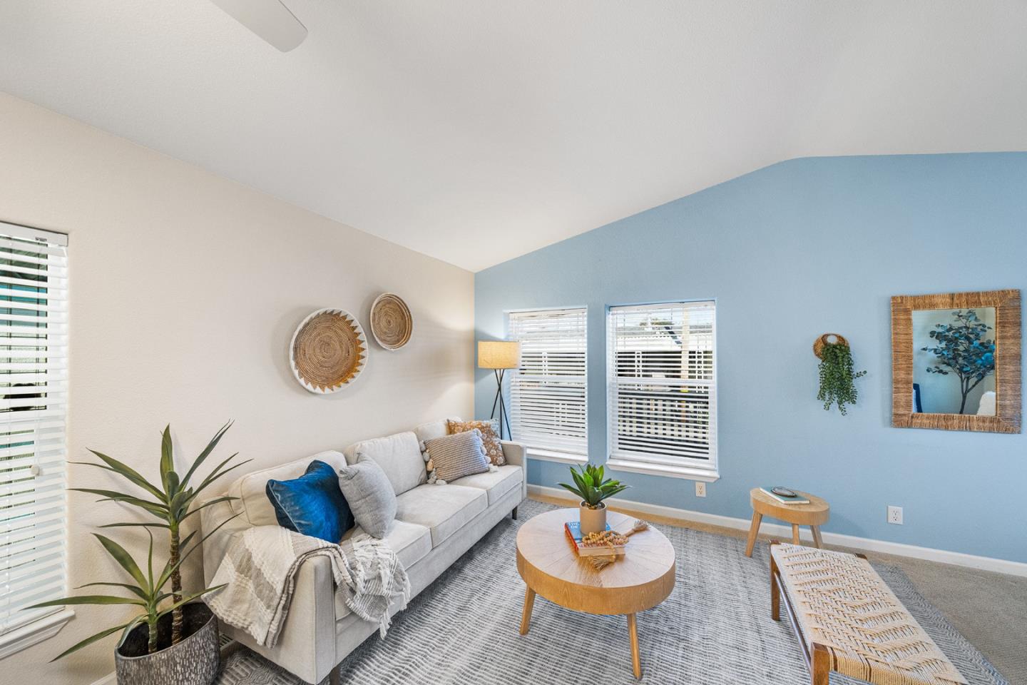 Detail Gallery Image 8 of 39 For 998 38th Ave #9,  Santa Cruz,  CA 95062 - 2 Beds | 2 Baths