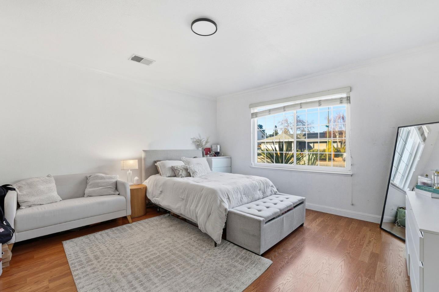 Detail Gallery Image 17 of 47 For 366 Curie  Drive Dr, San Jose,  CA 95119 - 5 Beds | 2/1 Baths