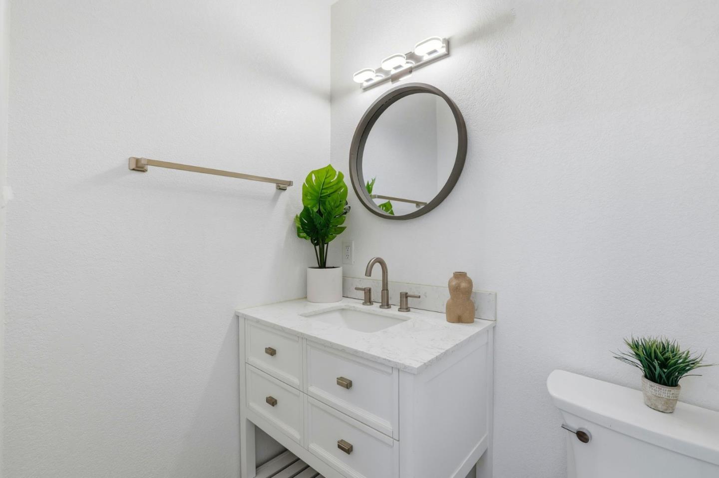 Detail Gallery Image 29 of 47 For 366 Curie  Drive Dr, San Jose,  CA 95119 - 5 Beds | 2/1 Baths