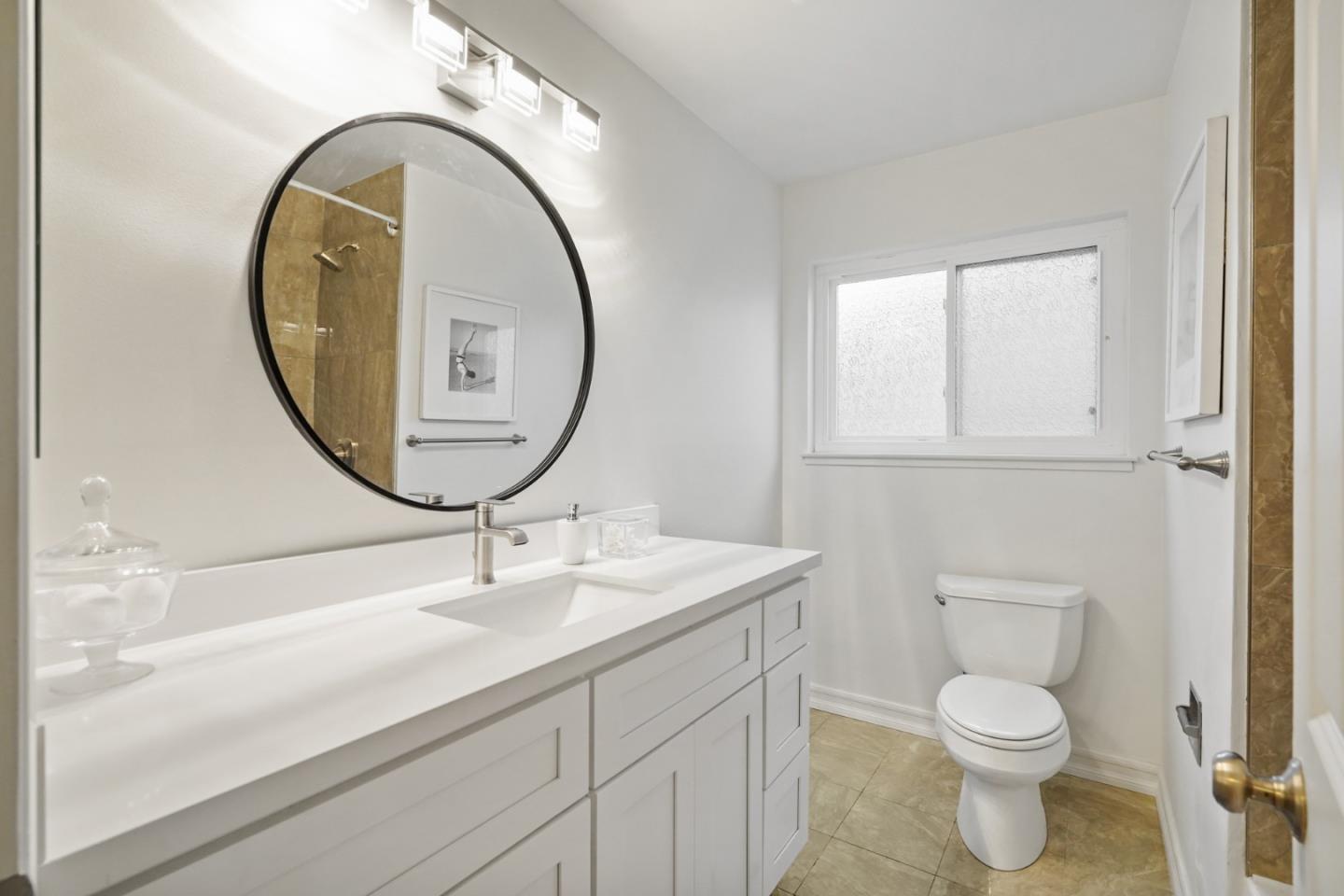 Detail Gallery Image 13 of 28 For 3811 Farm Hill Blvd, Redwood City,  CA 94061 - 4 Beds | 3 Baths