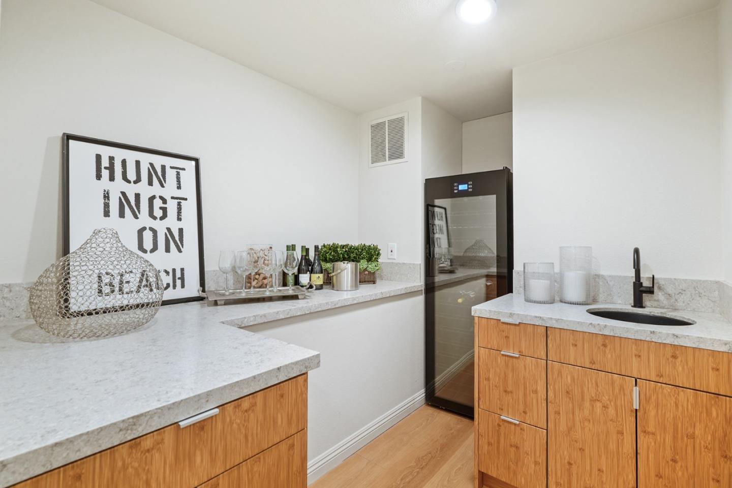 Detail Gallery Image 20 of 28 For 3811 Farm Hill Blvd, Redwood City,  CA 94061 - 4 Beds | 3 Baths