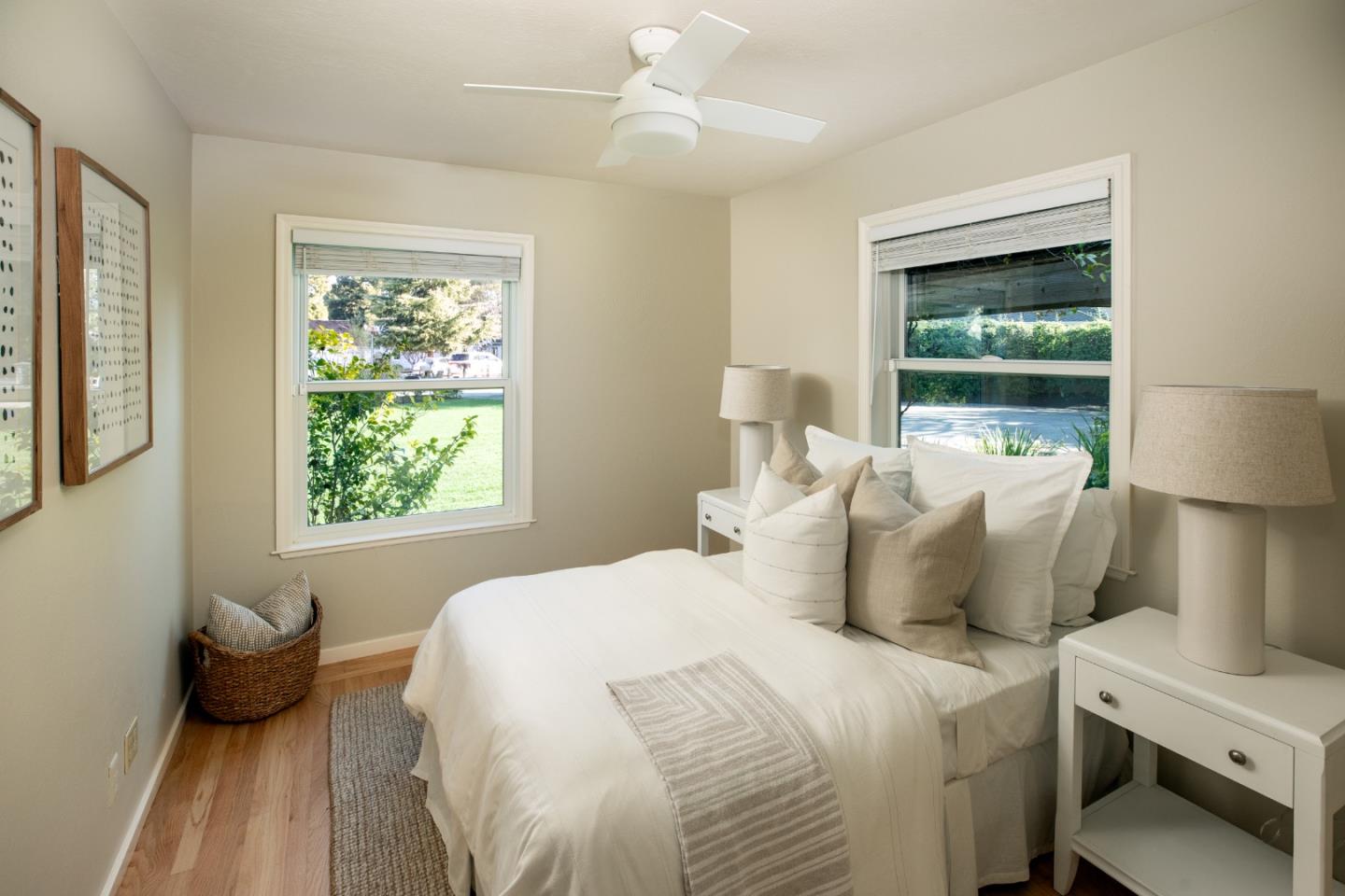 Detail Gallery Image 12 of 28 For 1470 Aura Way, Los Altos,  CA 94024 - 5 Beds | 3 Baths